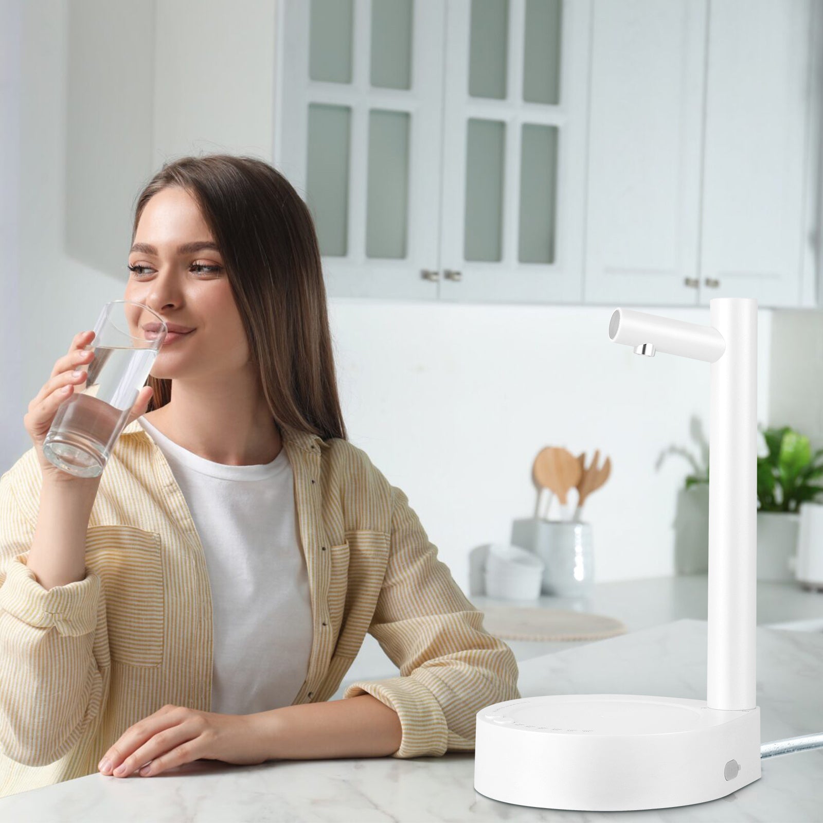 Smart Wireless Electric Desktop Water Pump – Adjustable & Portable Dispenser