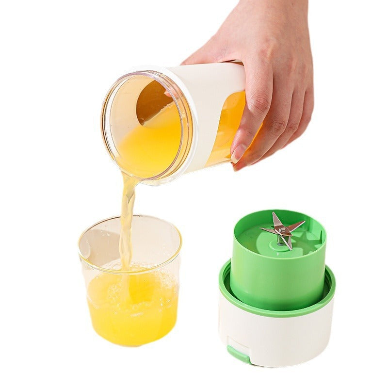 Kitchen Electric Juicer – USB Rechargeable Wireless Fruit & Ice Blender