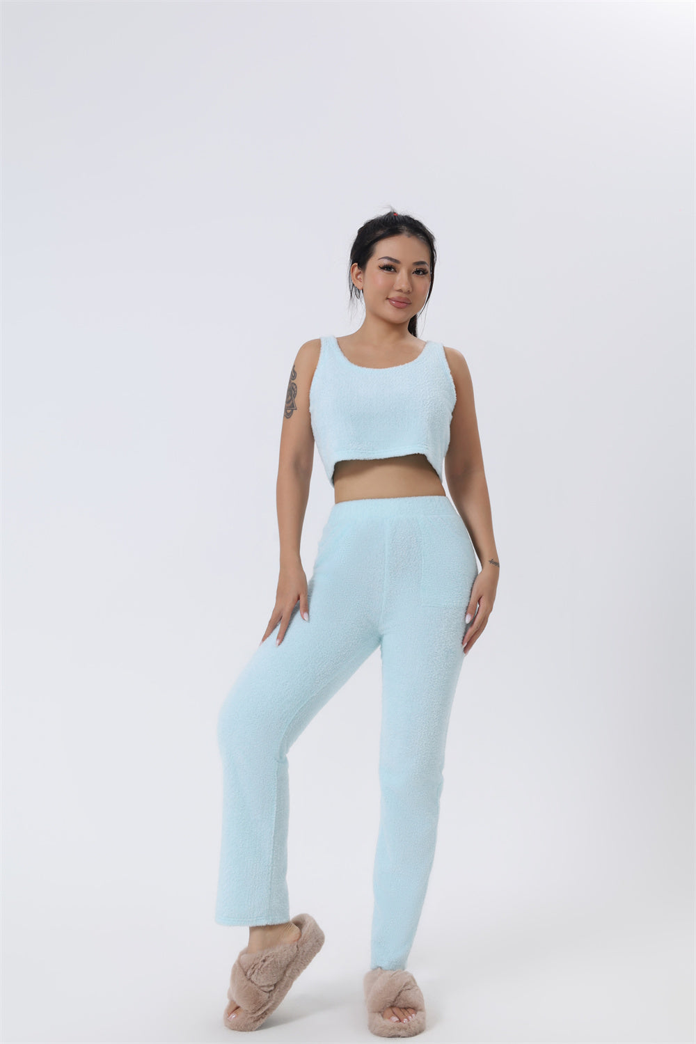 Cozy 3-Piece Lounge Set – Soft & Stylish Winter Loungewear