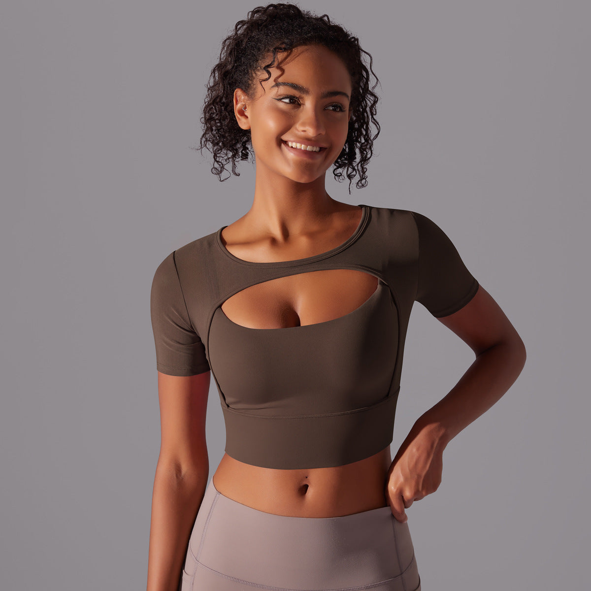 Fitness Double-Layer Yoga Top for Women – Breathable & Stylish Activewear